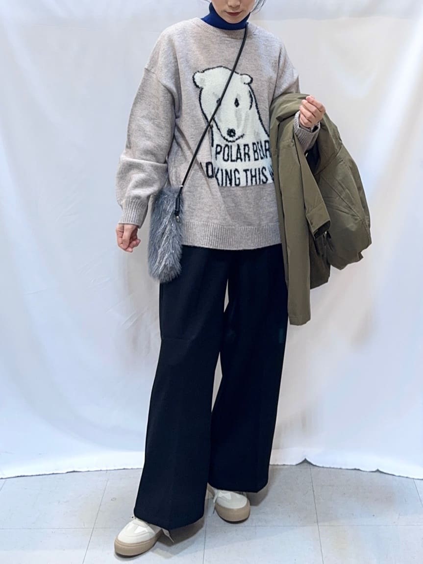 𝐇𝐢𝐫𝐨𝐦𝐢さんの「SHOO･LA･RUE｜【旭山動物園応援商品】ゆるアニマル ふわふわジャカードニット」を使ったコーディネート