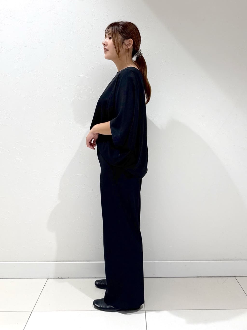 YUUKIさんの「INDIVI｜【体型カバー/SETUP可能】ジョーゼット　ドルマンブラウス」を使ったコーディネート
