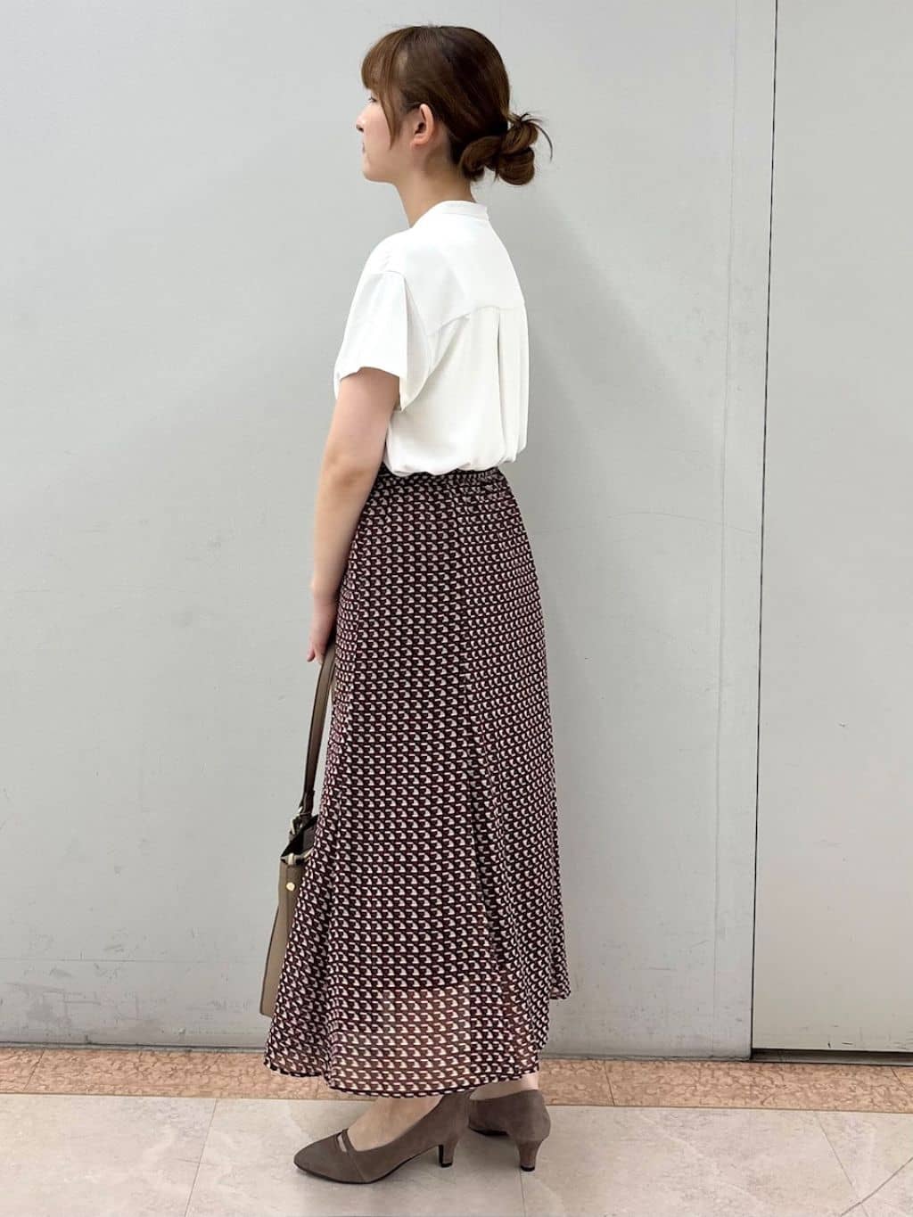 Satoさんの「Reflect｜【インナーに◎／すっきり見え！長め丈】タックデティールブラウス」を使ったコーディネート
