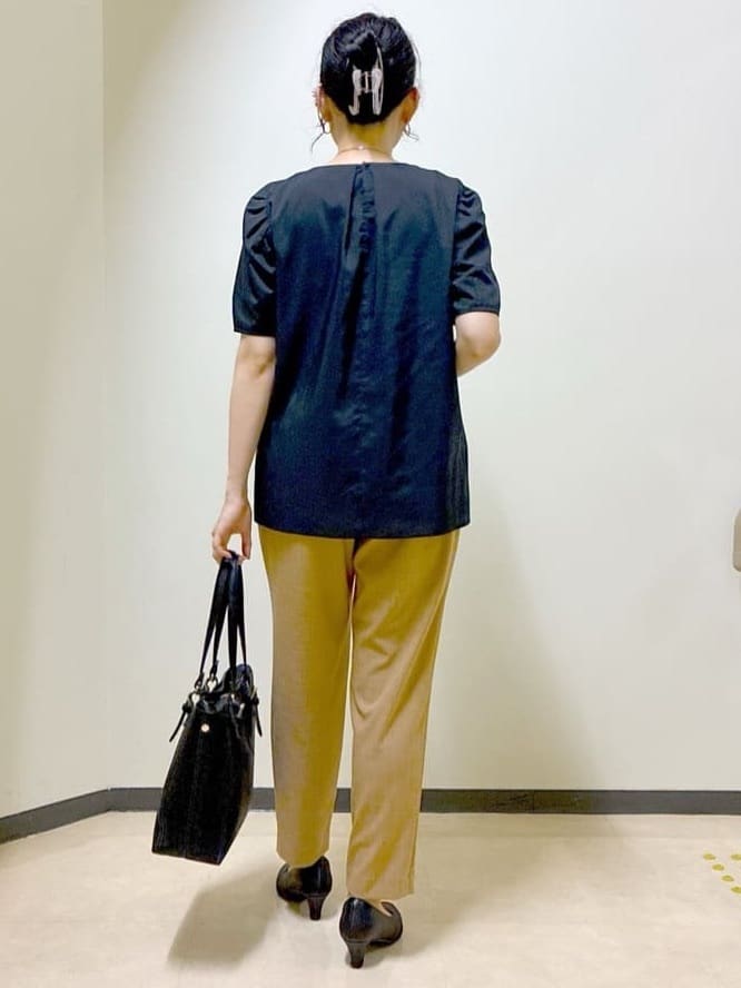  beni_gingerさんの「Reflect｜【すっきり見え！長め丈】ピンタックデザインチュニックブラウス」を使ったコーディネート