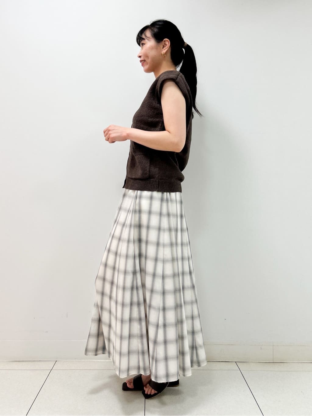 Kaiさんの「Dessin｜【洗える】フレンチスリーブニットベスト」を使ったコーディネート