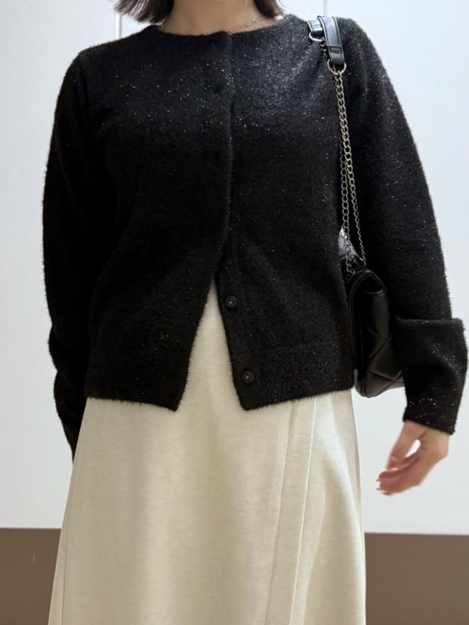 Rikoさんの「INDIVI｜【洗える】ラメニットカーディガン」を使ったコーディネート