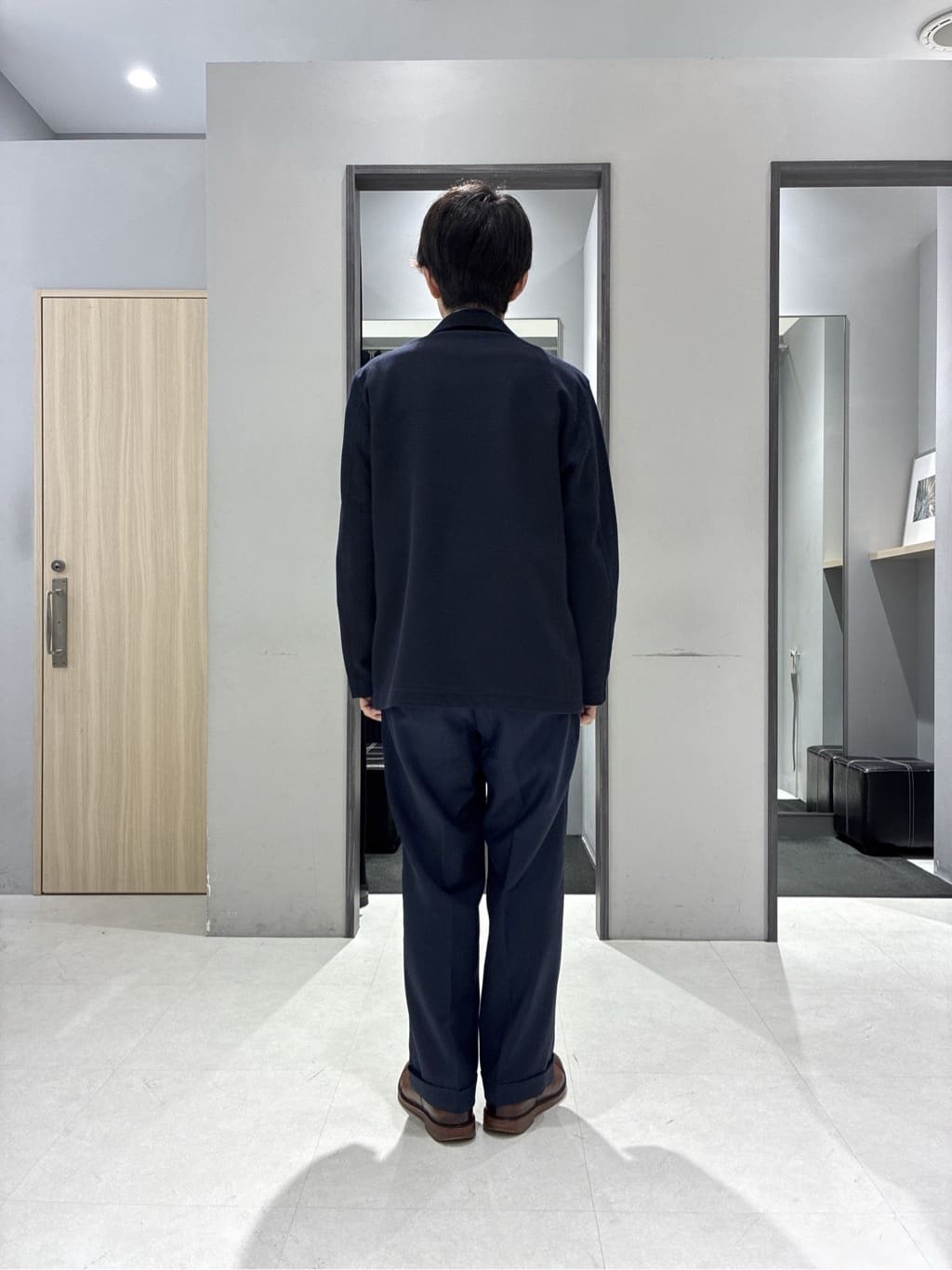 わいずみさんの「TAKEO KIKUCHI｜【尾州織】ショールカラー カーディガン」を使ったコーディネート