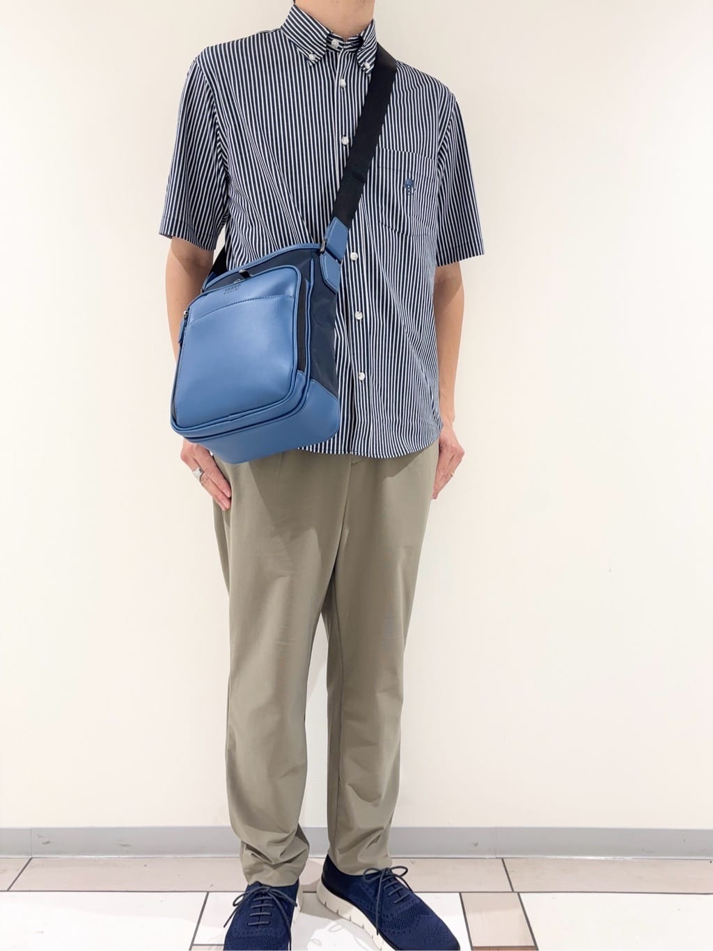 及川さんの「TAKEO KIKUCHI｜【COOL CITY WEAR】ストライプジャージ ボタンダウンシャツ /接触冷感」を使ったコーディネート