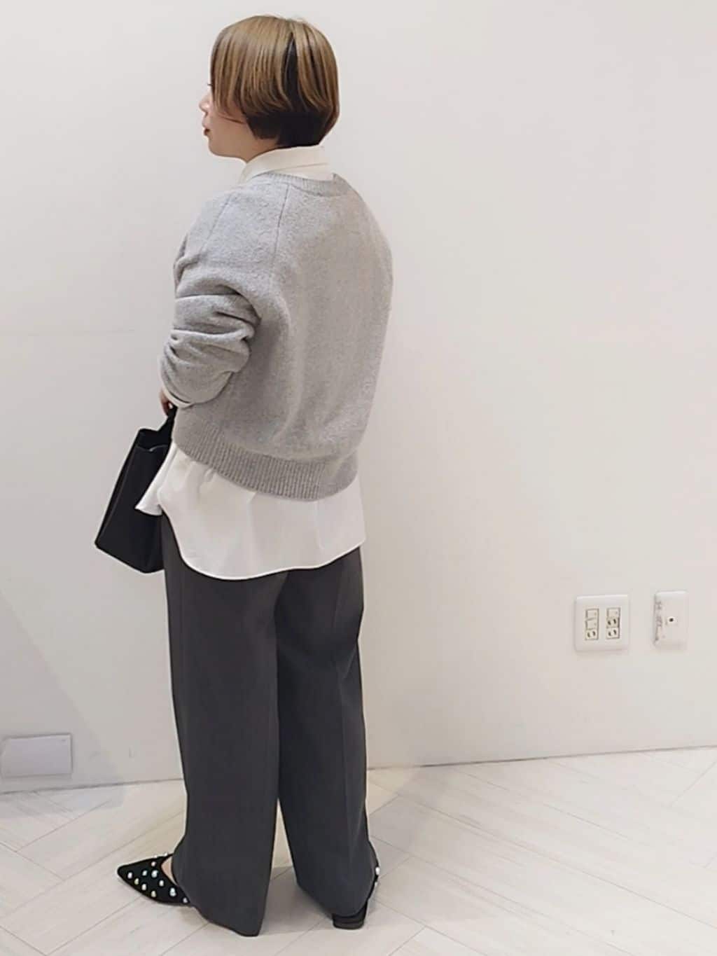 s u g iさんの「UNTITLED｜【セットアップ可/ゆったり】ウール混ラメニット」を使ったコーディネート