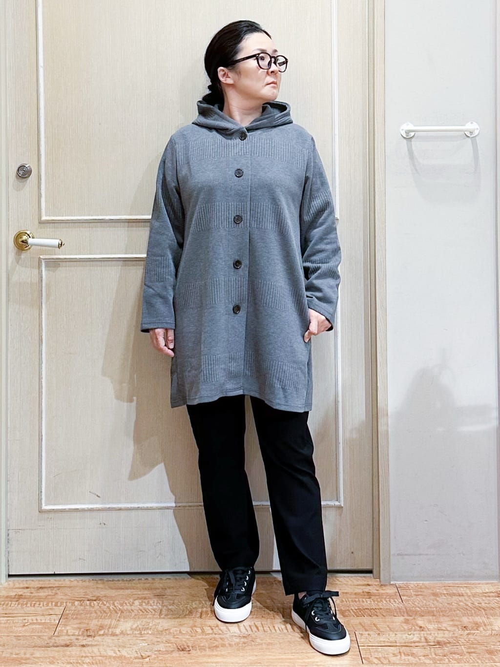 umeさんの「SHOO･LA･RUE｜グラフィックアソート ベーシックロンT」を使ったコーディネート