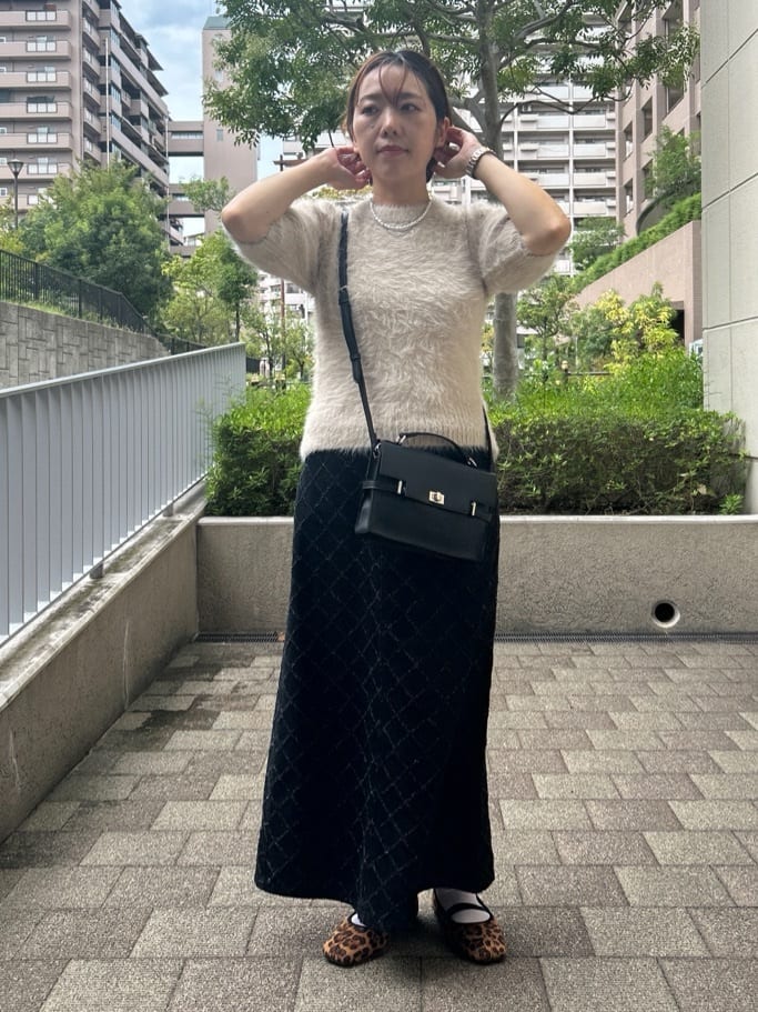 ga_riさんの「THE SHOP TK｜【大人の魅力引き出す】5分袖フェザーニット/洗える」を使ったコーディネート