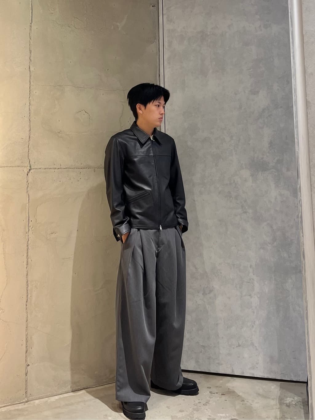 ゆーさんさんの「tk.TAKEO KIKUCHI｜グランパバギースラックス」を使ったコーディネート