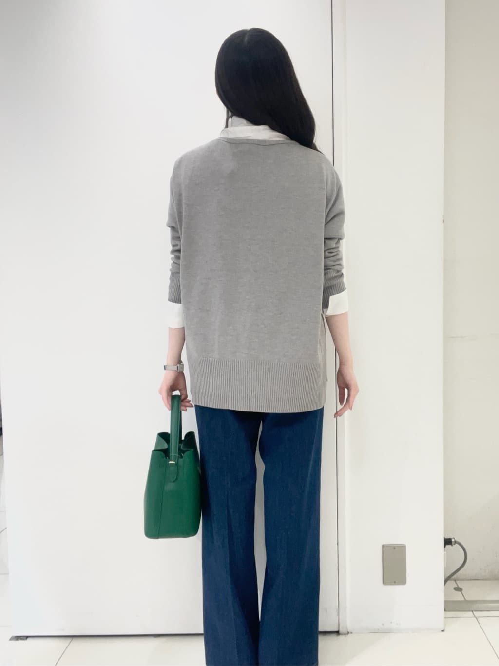 moeさんの「UNTITLED｜【8色展開/体型カバー】魅せるタイムレスニット」を使ったコーディネート