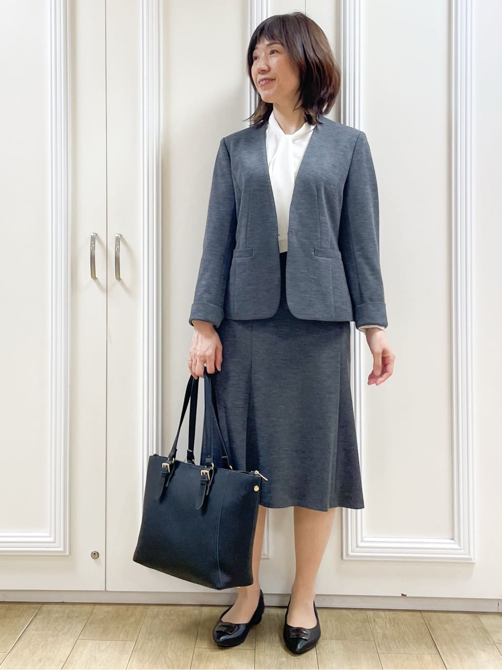 めいさんの「Reflect｜【きちんと見え／通勤／セレモニーにおすすめ◎】ドット柄ボウタイブラウス」を使ったコーディネート