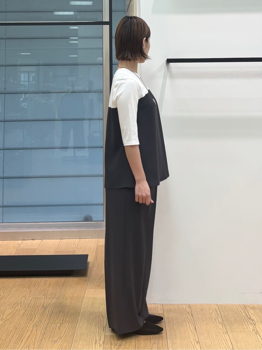asamiさんの「INDIVI｜【セットアップ可能】ビスチェレイヤード風トップス」を使ったコーディネート