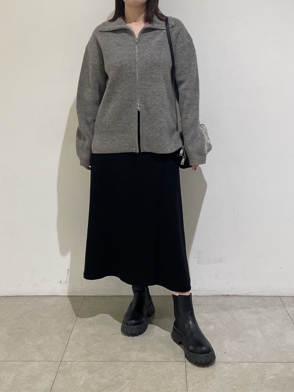 emikaさんの「INDIVI｜【洗える】カラーネップ ダブルジップカーディガン」を使ったコーディネート