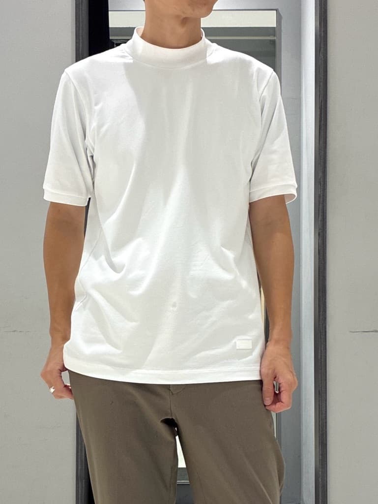 わいずみさんの「TAKEO KIKUCHI｜【COOL CITY WEAR】インドライ天竺モックネック プルオーバー /吸汗速乾」を使ったコーディネート