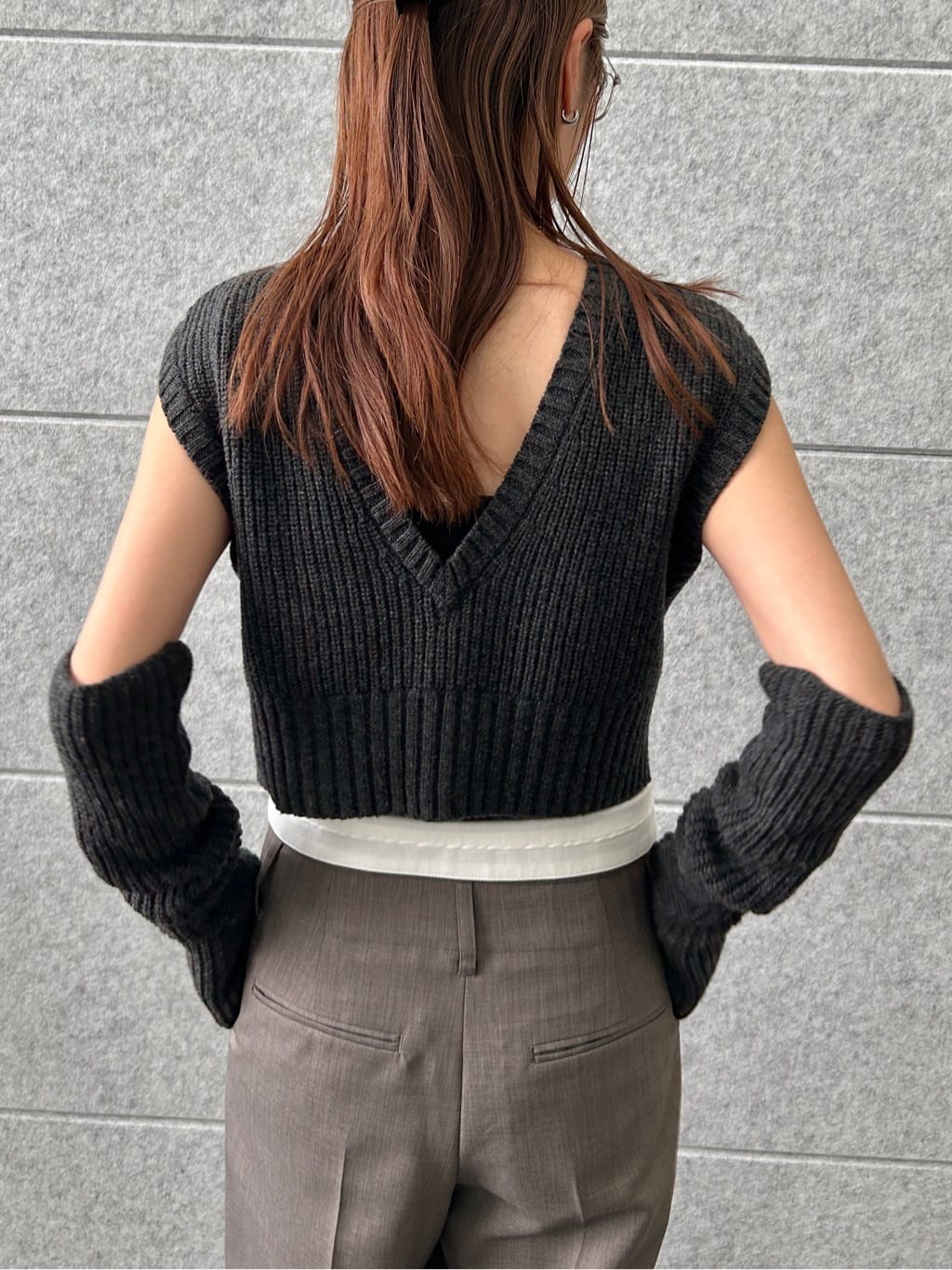 harunaさんの「CODE A｜dual form vest knit」を使ったコーディネート