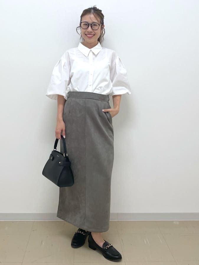 Akiさんの「OPAQUE.CLIP｜バルーンスリーブシャツ【洗濯機洗い可】」を使ったコーディネート