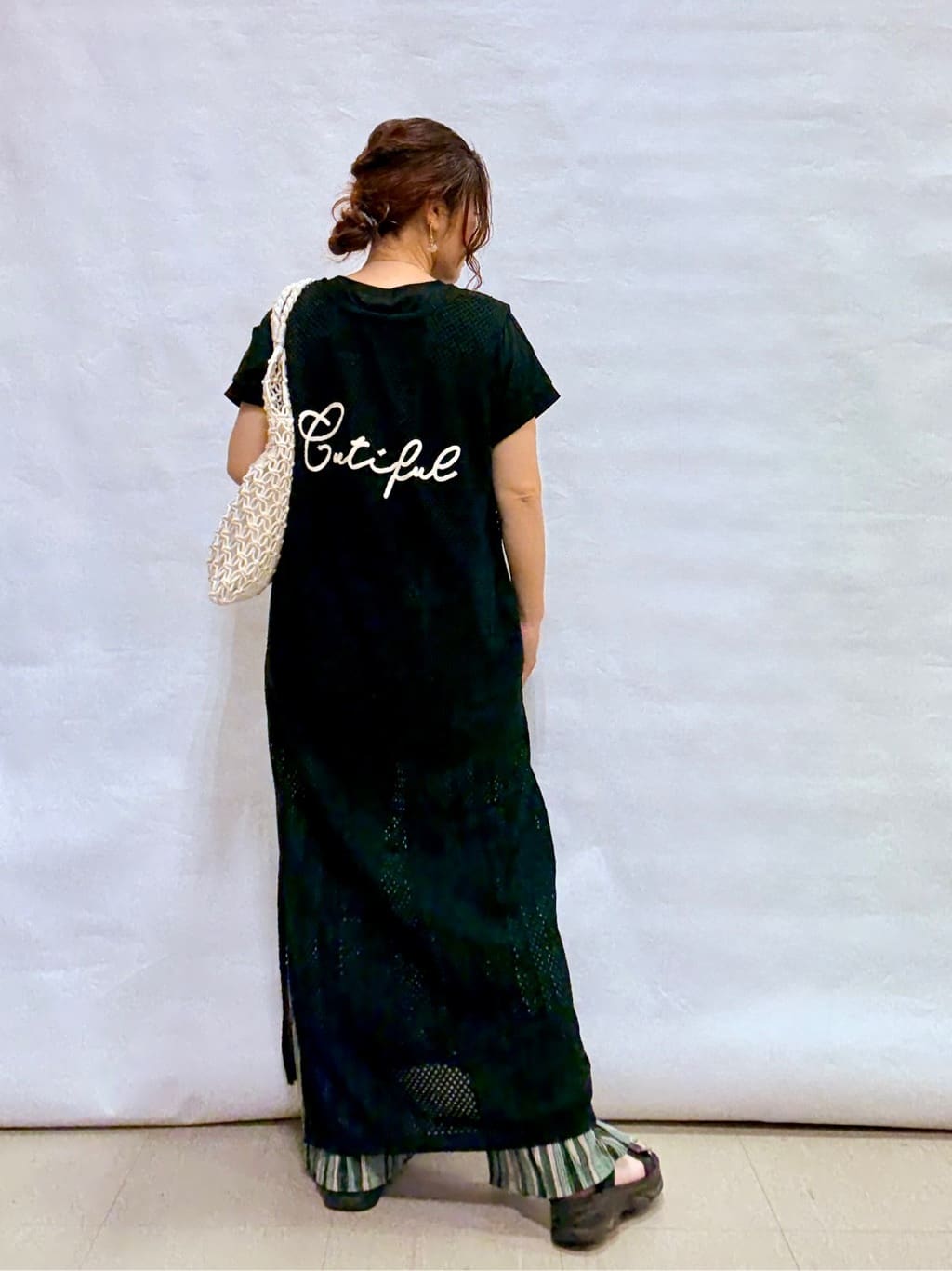 fuuさんの「SHOO･LA･RUE｜【洗濯機可/柄が選べる】さらさら楽ちん プリーツ ワイドパンツ」を使ったコーディネート