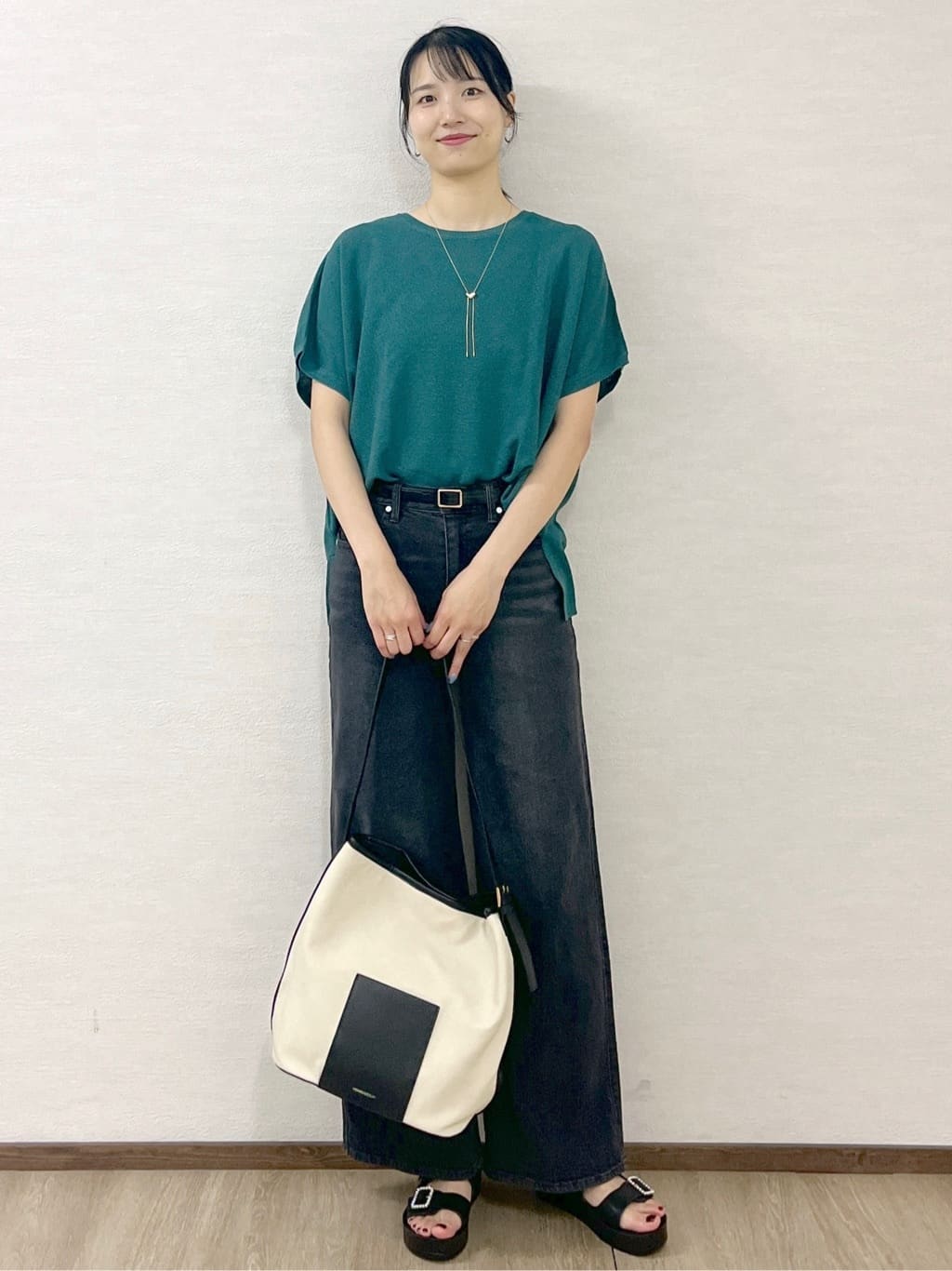 sachikoさんの「OPAQUE.CLIP｜《5色展開／S-LLサイズ》リラクシーメッシュニット【洗濯機洗い可】」を使ったコーディネート