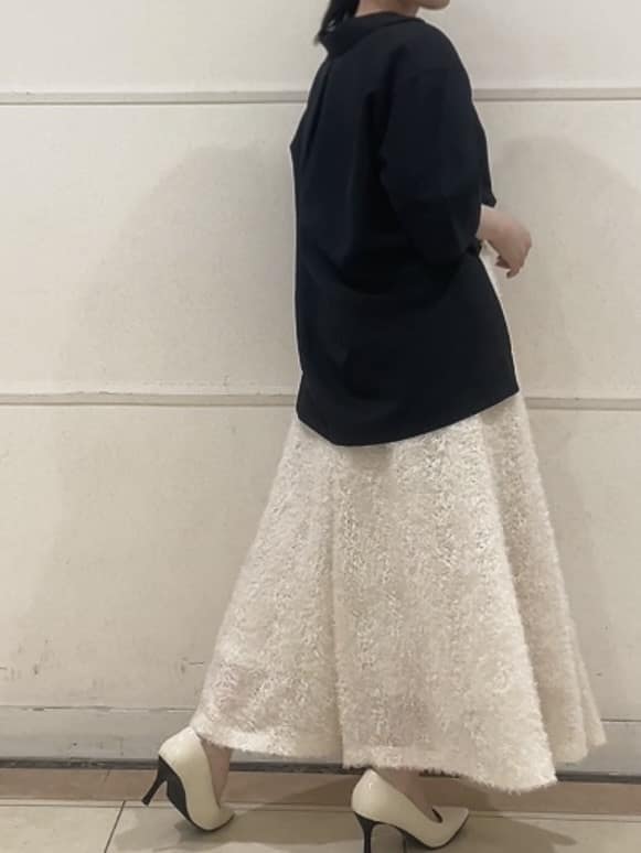 watanabeさんの「UNTITLED｜【UVカット/接触冷感/吸水速乾/ゆったり】V開きネックシャツ」を使ったコーディネート
