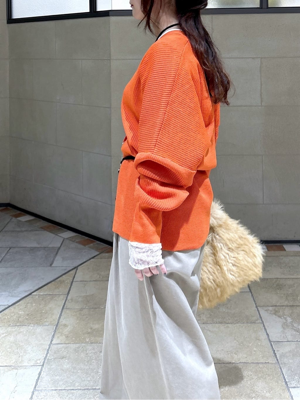 よねさんの「INDIVI｜レースストレッチカットソー」を使ったコーディネート
