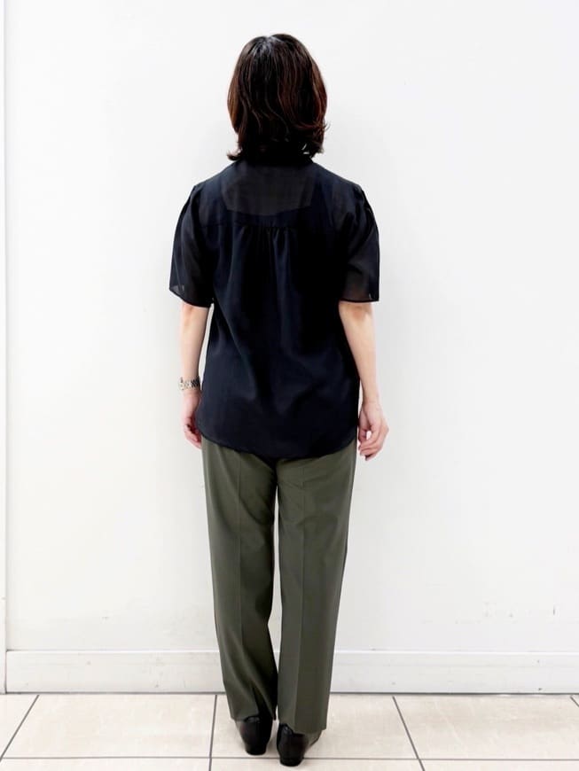 KIKIさんの「Reflect｜【選べる5色◎／マシンウォッシュ可】シャーリングデザインブラウス」を使ったコーディネート