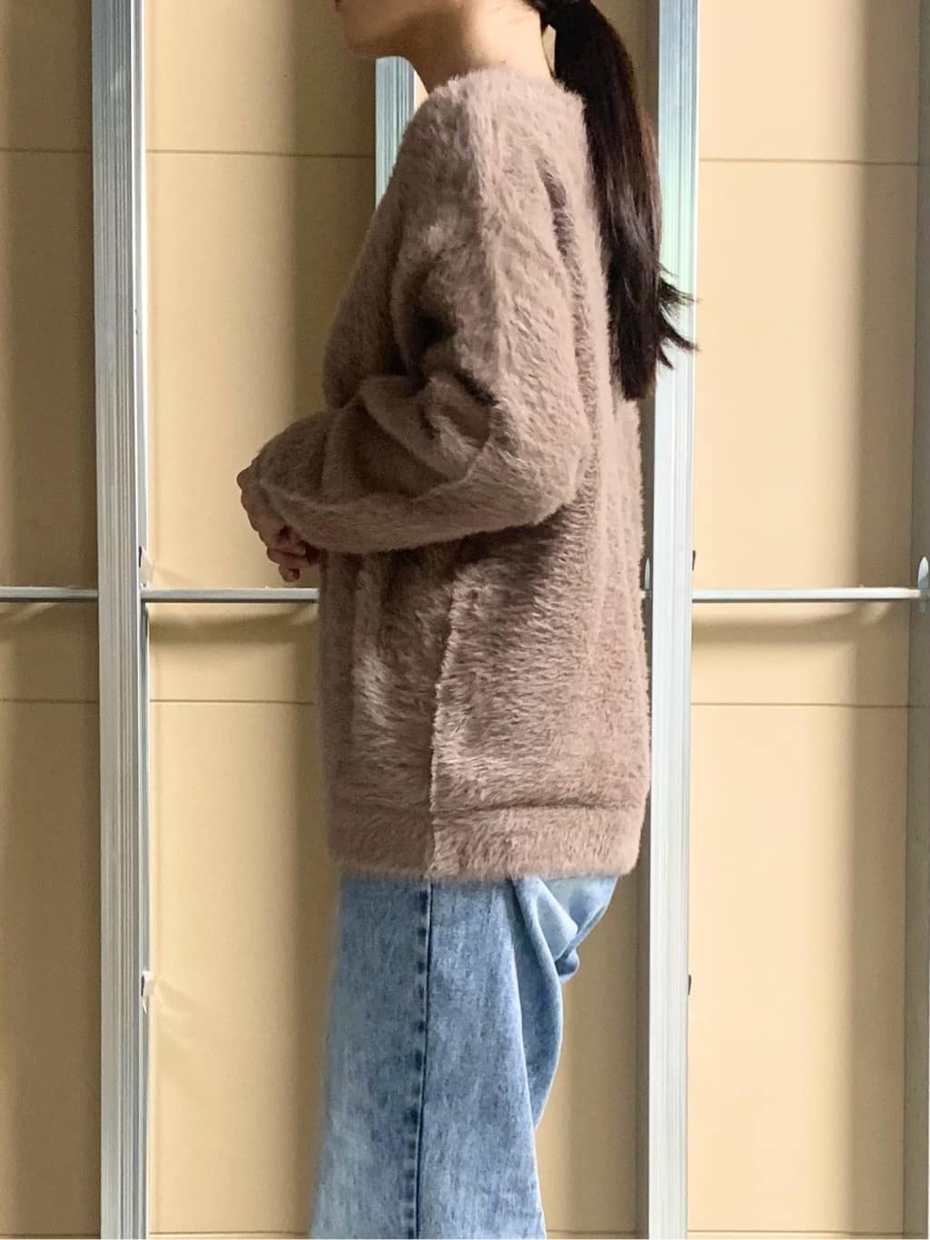 sahoさんの「THE SHOP TK｜【華やかで柔らか】ふわふわフェザーニット/洗える・前後2WAY」を使ったコーディネート