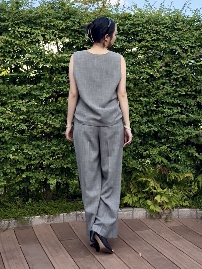YUKAさんの「UNTITLED｜【セットアップ可/洗える】梳毛調合繊Vネックベスト」を使ったコーディネート