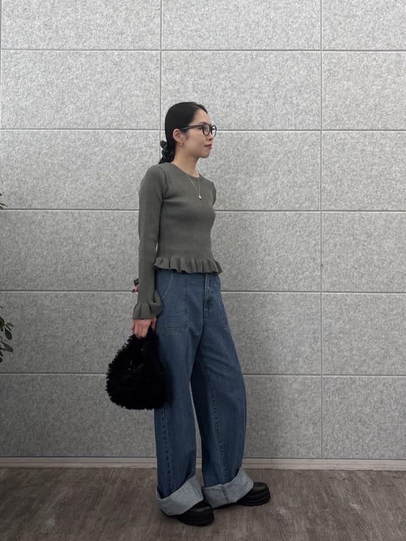 ひなさんの「INDIVI｜ロールアップデニム」を使ったコーディネート