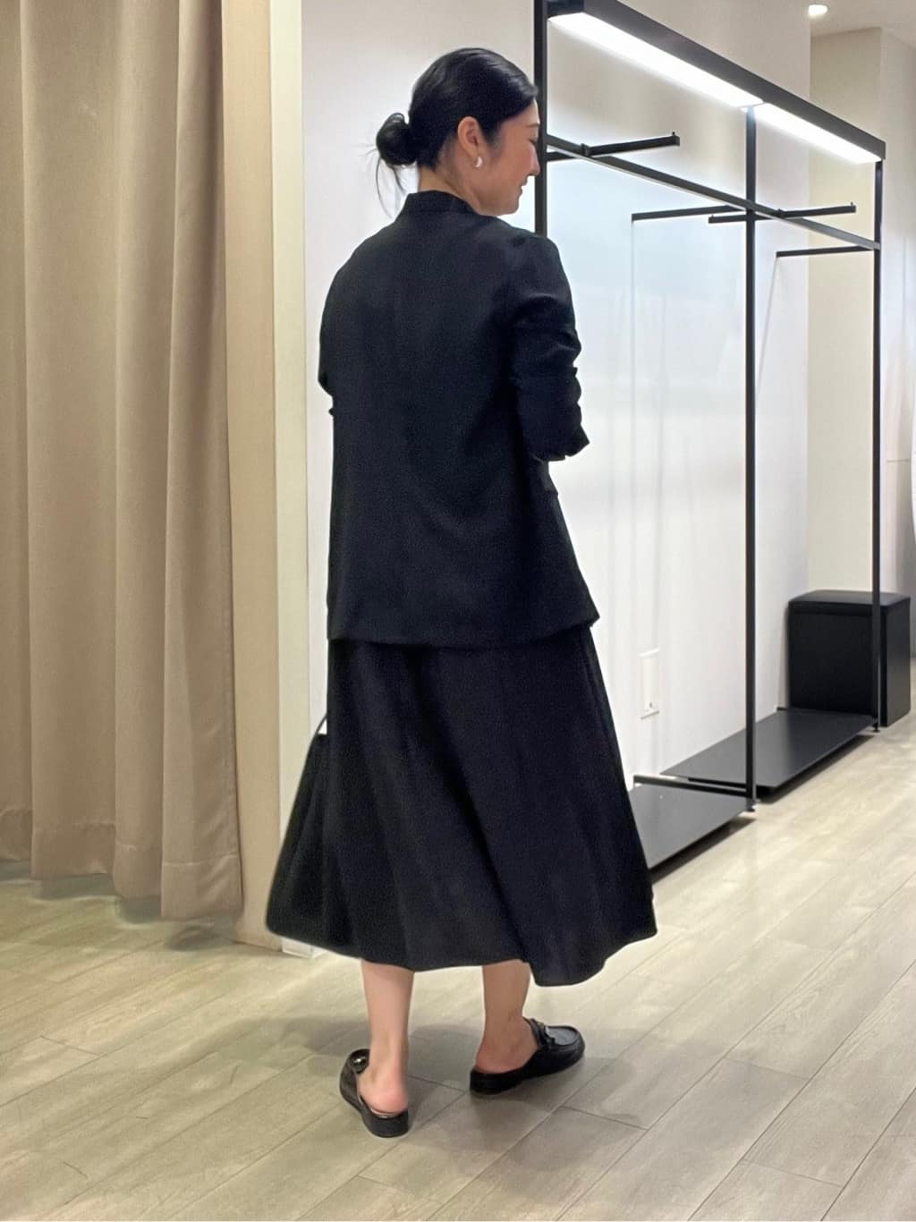 TOMOMIさんの「INDIVI｜【軽く羽織れる！】ダブルジャケット」を使ったコーディネート