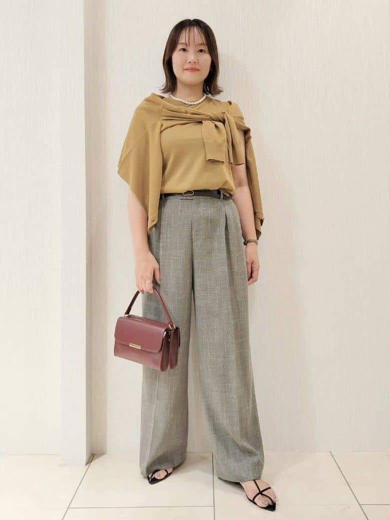 naokoさんの「UNTITLED｜【アンサンブル可/洗える】シアーノースリーブ プルオーバー」を使ったコーディネート