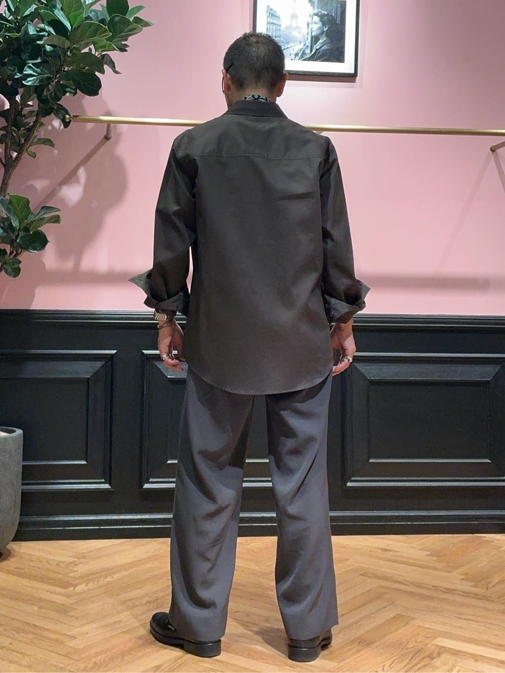 torigoeさんの「DRESSTERIOR｜オーバーラップサークルシルクスカーフ」を使ったコーディネート