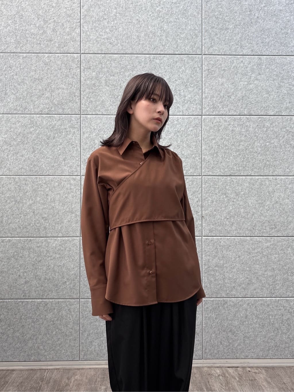 erikaさんの「INDIVI｜アシメジレシャツ」を使ったコーディネート