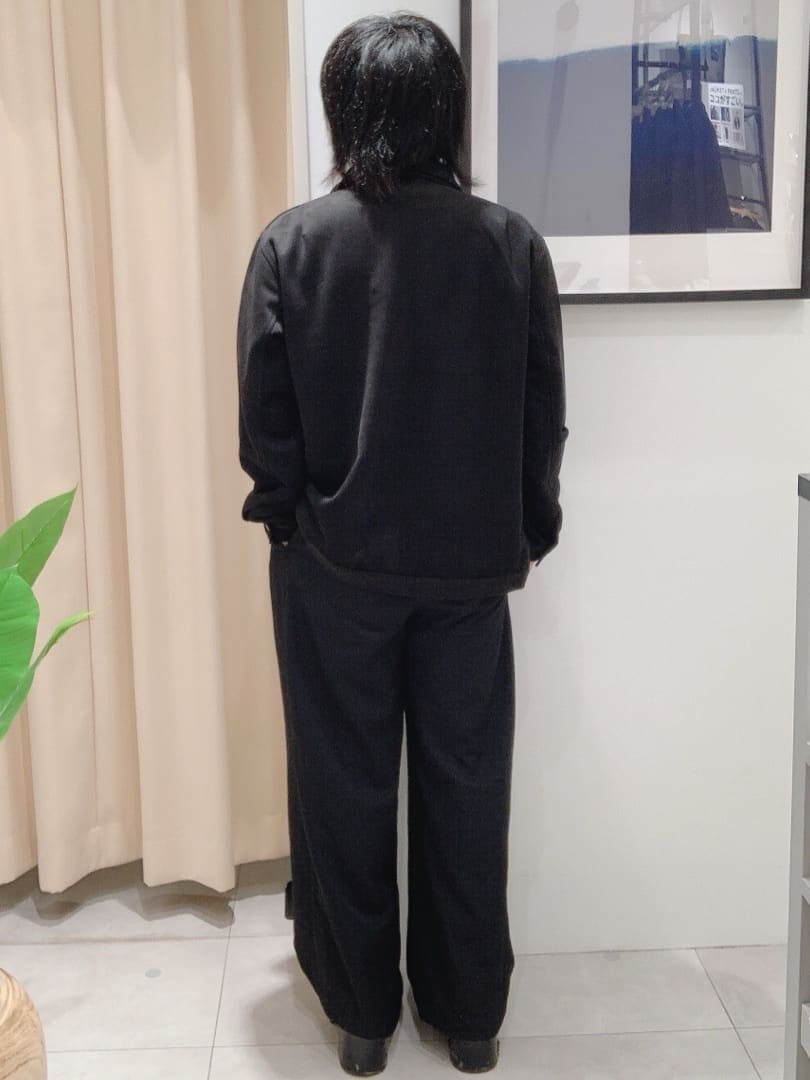 坂。さんの「THE SHOP TK｜フォトグラフプリント長袖Tシャツ【洗濯機OK】」を使ったコーディネート