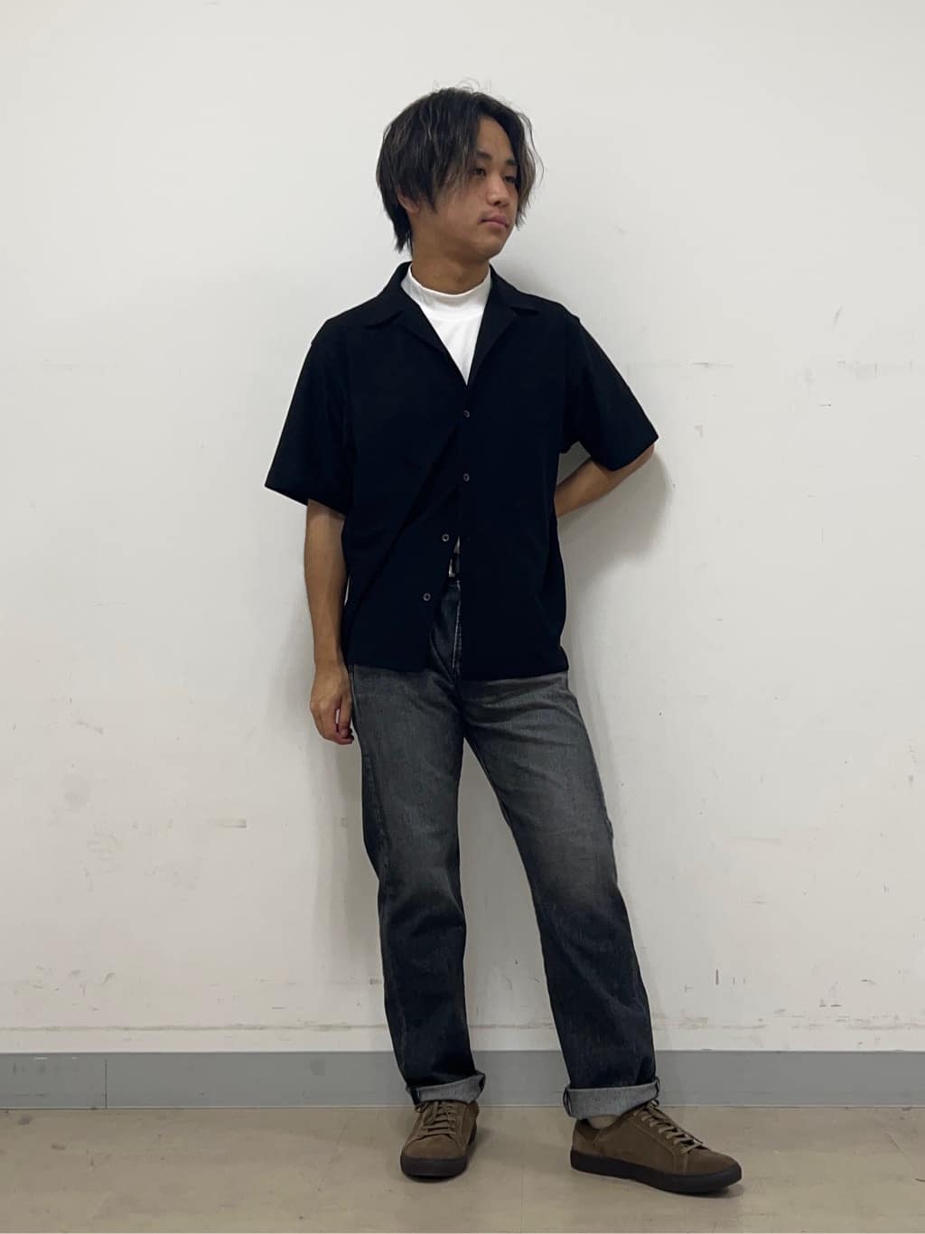 Hiroさんの「TAKEO KIKUCHI｜【COOL CITY WEAR】エアートール オープンカラーシャツ /接触冷感・通気性」を使ったコーディネート