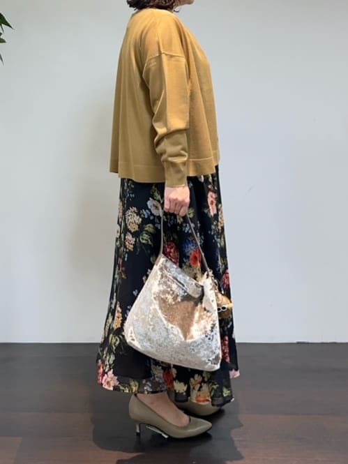 Asamiさんの「UNTITLED｜【前後2WAY/アンサンブル可/ゆったり】シアーカーディガン」を使ったコーディネート
