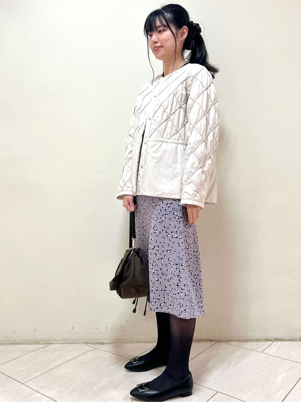yanaさんの「Reflect｜【気軽な羽織に◎】中綿キルティングショートコート」を使ったコーディネート