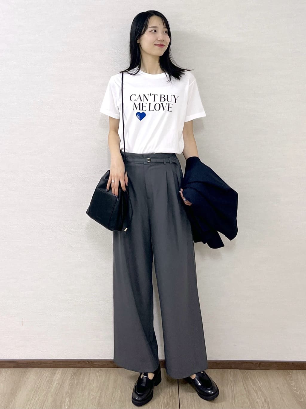 sachikoさんの「OPAQUE.CLIP｜ロックTシャツ別注アソート【GREEN DAY／METALLICA／THE BEATLES】」を使ったコーディネート