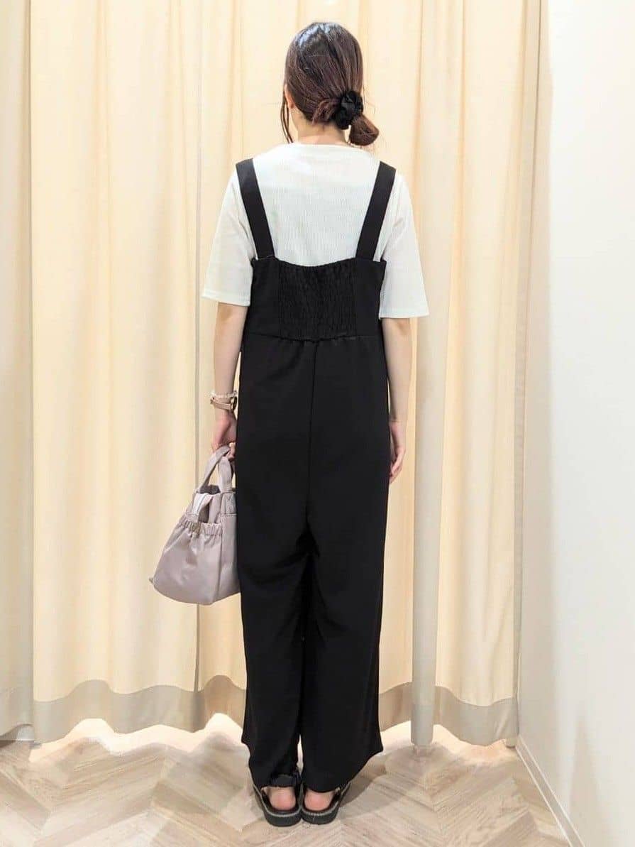 hinaさんの「SHOO･LA･RUE｜【S-LL】女性らしさ漂うハートネック テレコ5分袖トップス」を使ったコーディネート