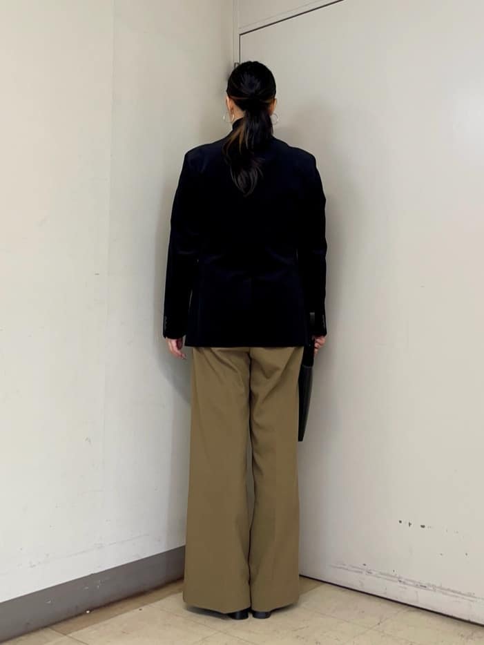 iwさんの「TAKEO KIKUCHI｜【Sサイズ～】ストレッチコーデュロイ ジャケット」を使ったコーディネート