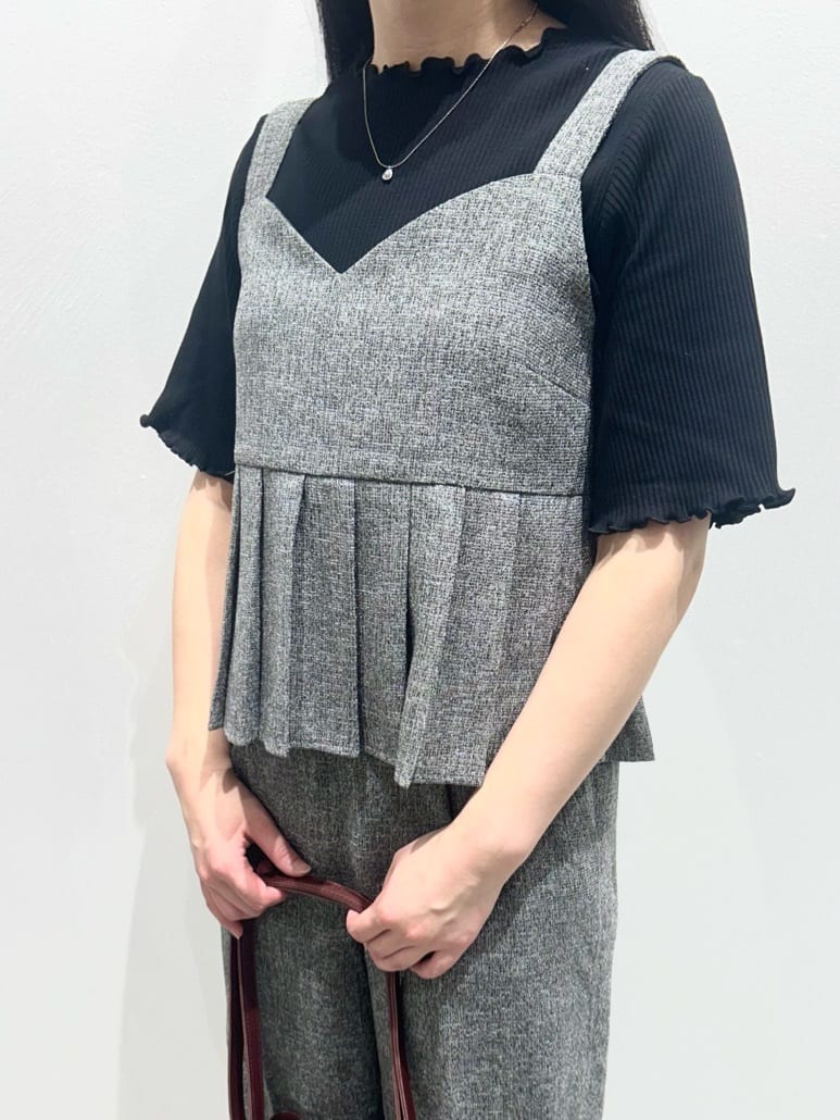 seinaさんの「grove｜メタルストーンショートネックレス」を使ったコーディネート