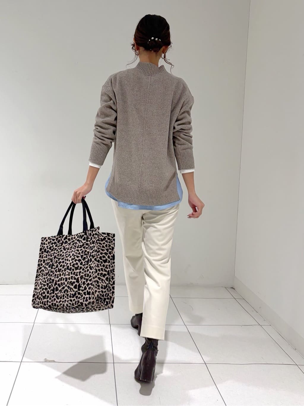 shioriさんの「INDIVI｜【冬ニット人気NO．1！／カシミヤ混】ミドルゲージハイネックニット」を使ったコーディネート