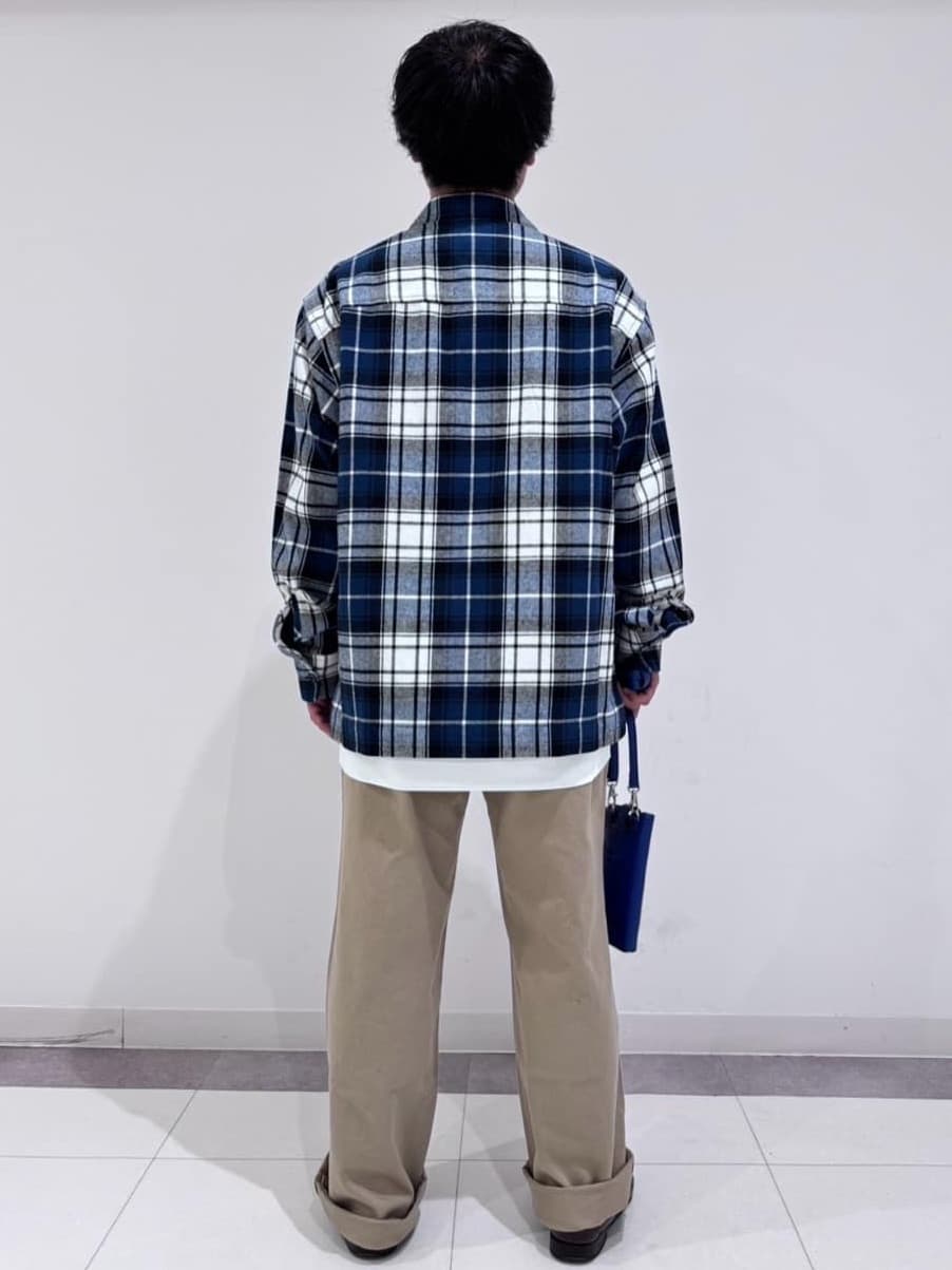 MATSUBARAさんの「DRESSTERIOR｜ヴィンテージ アルティメットチノパンツ」を使ったコーディネート