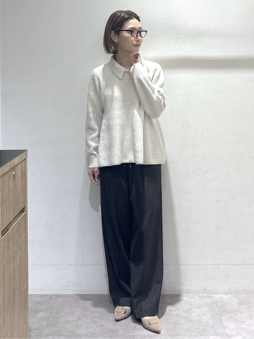 たけねぇさんの「OPAQUE.CLIP｜スパンコールラメ衿2WAYペプラムニット【洗濯機OK】」を使ったコーディネート