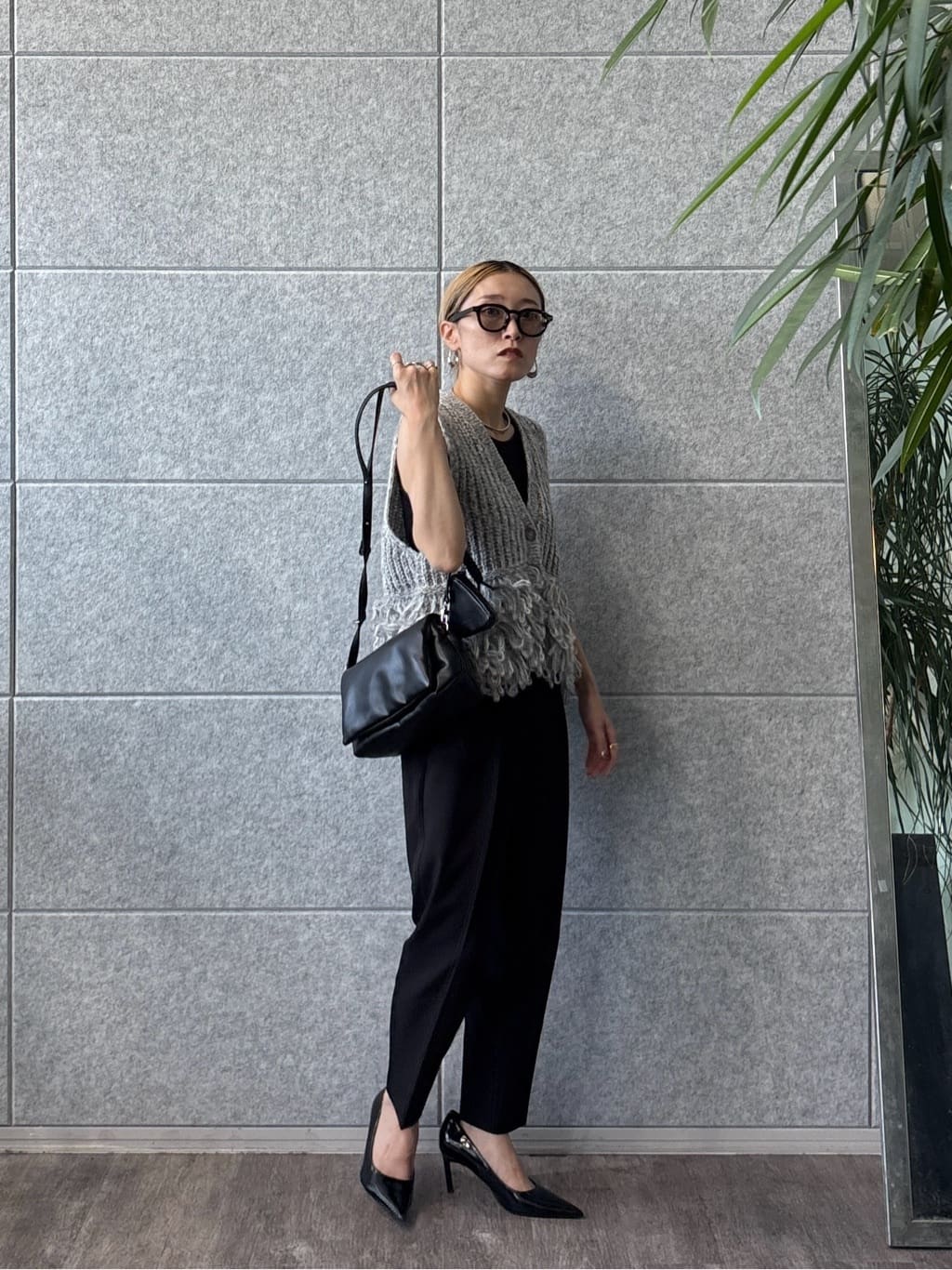 kotakiさんの「INDIVI｜Comfy SET UP｜イージーテーパードパンツ【セットアップ対応／通勤/カセット服】」を使ったコーディネート