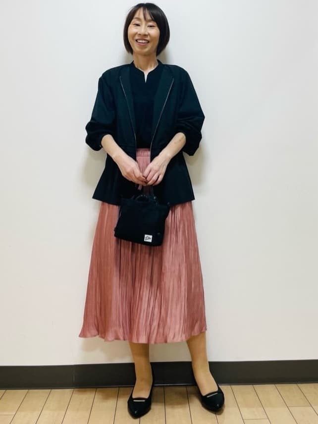 Riiさんの「Reflect｜【パンツにもスカートにも合わせやすい◎】ライティブルゾン」を使ったコーディネート