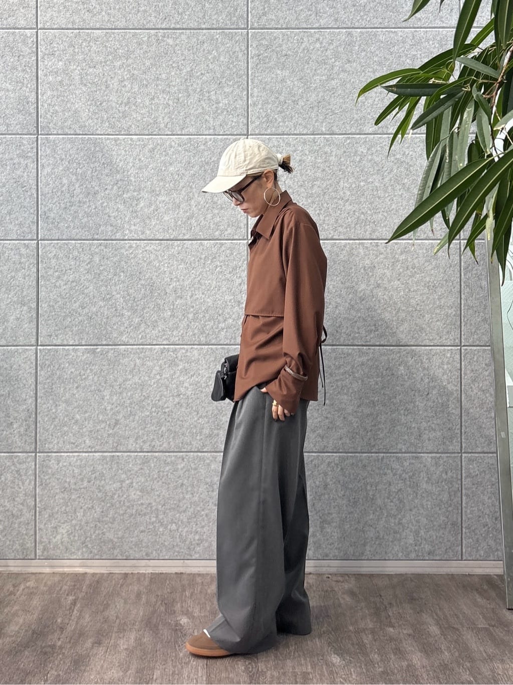 kotakiさんの「INDIVI｜アシメジレシャツ」を使ったコーディネート