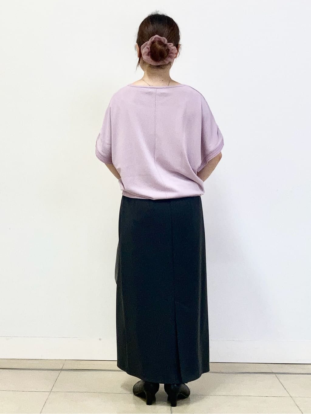 tomominさんの「Reflect｜【マシンウォッシュ可】ナロースカート」を使ったコーディネート