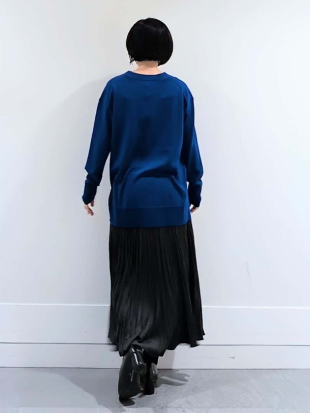 ミズタさんの「UNTITLED｜【シワ知らず/ウエストゴム】スエード風プリーツスカート」を使ったコーディネート