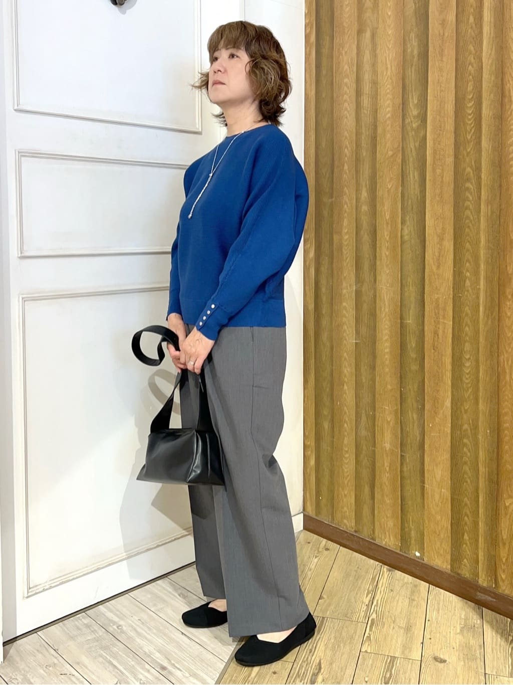 yuriyuriさんの「SHOO･LA･RUE｜【洗濯機可/S-LL】すっきり上品きれい見え タックワイドパンツ」を使ったコーディネート