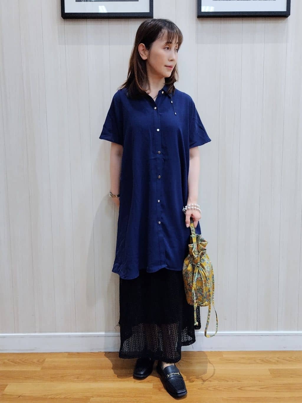yseさんの「SHOO･LA･RUE｜【S-LL/体型カバー】さらりとしたタッチが心地よい バックギャザーブラウス」を使ったコーディネート