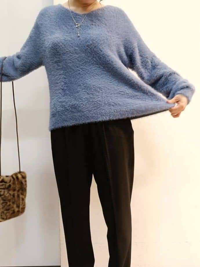 あんさんの「THE SHOP TK｜【華やかで柔らか】ふわふわフェザーニット/洗える・前後2WAY」を使ったコーディネート